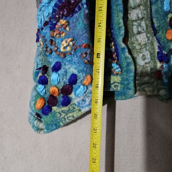 Anu Girls Unique Embroidered Jacket Size Large 100% Wool Colorful Wearable Art - Picture 11 of 16